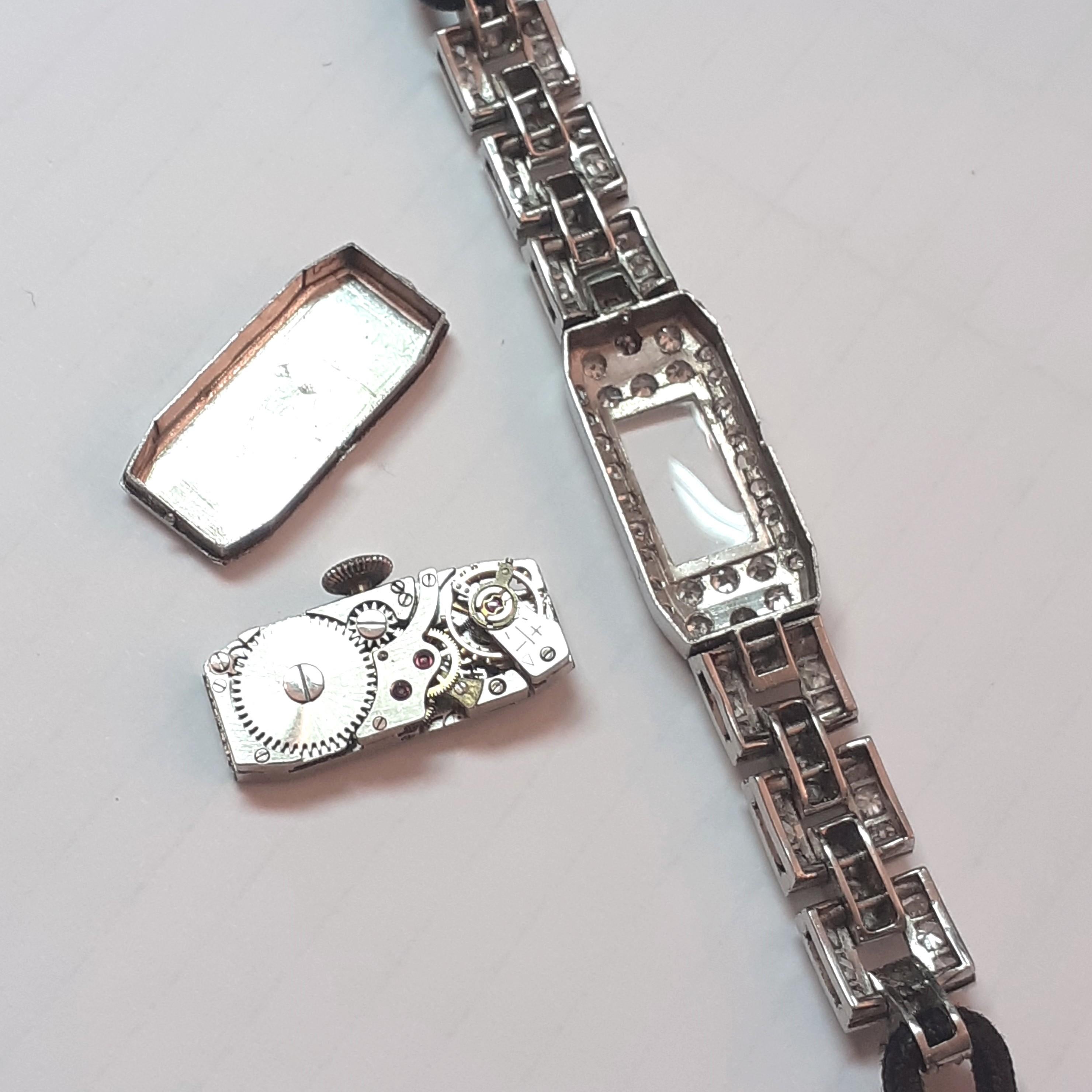1925 French Art Deco Platinum 2.5 Carat Diamonds Lady Wristwatch 2