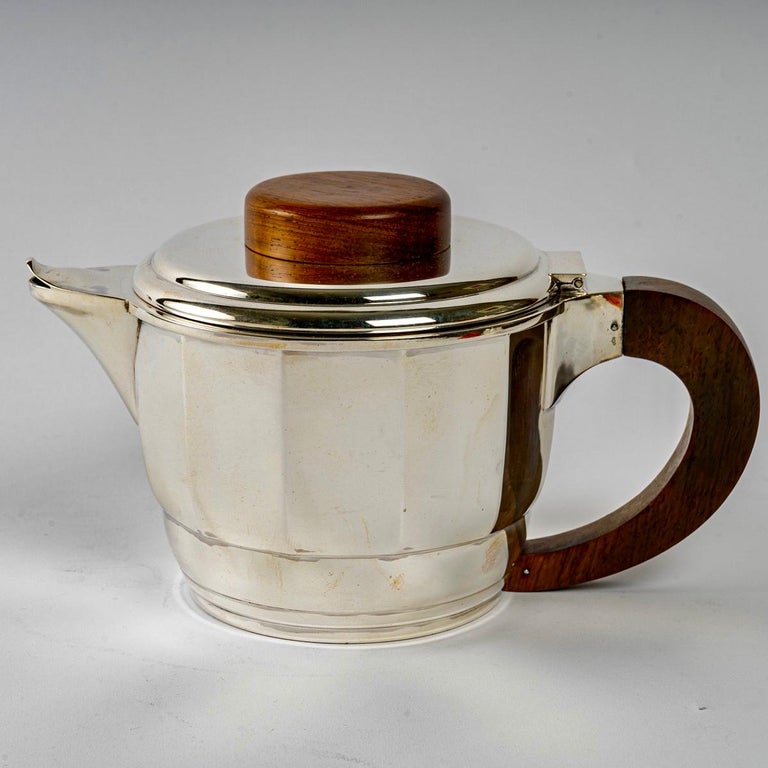 1925 Puiforcat, Tea and Coffee Set in Sterling Silver and Rosewood For Sale 3