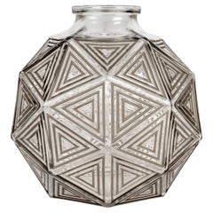 1925 René Lalique Art Deco Vase Nanking Glass with Grey Patina