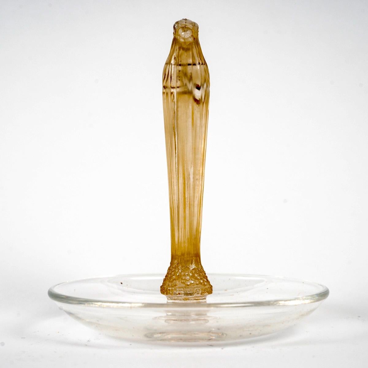 French 1925 René Lalique Asthray Pintray Clos Sainte Odile Glass with Sepia Patina For Sale