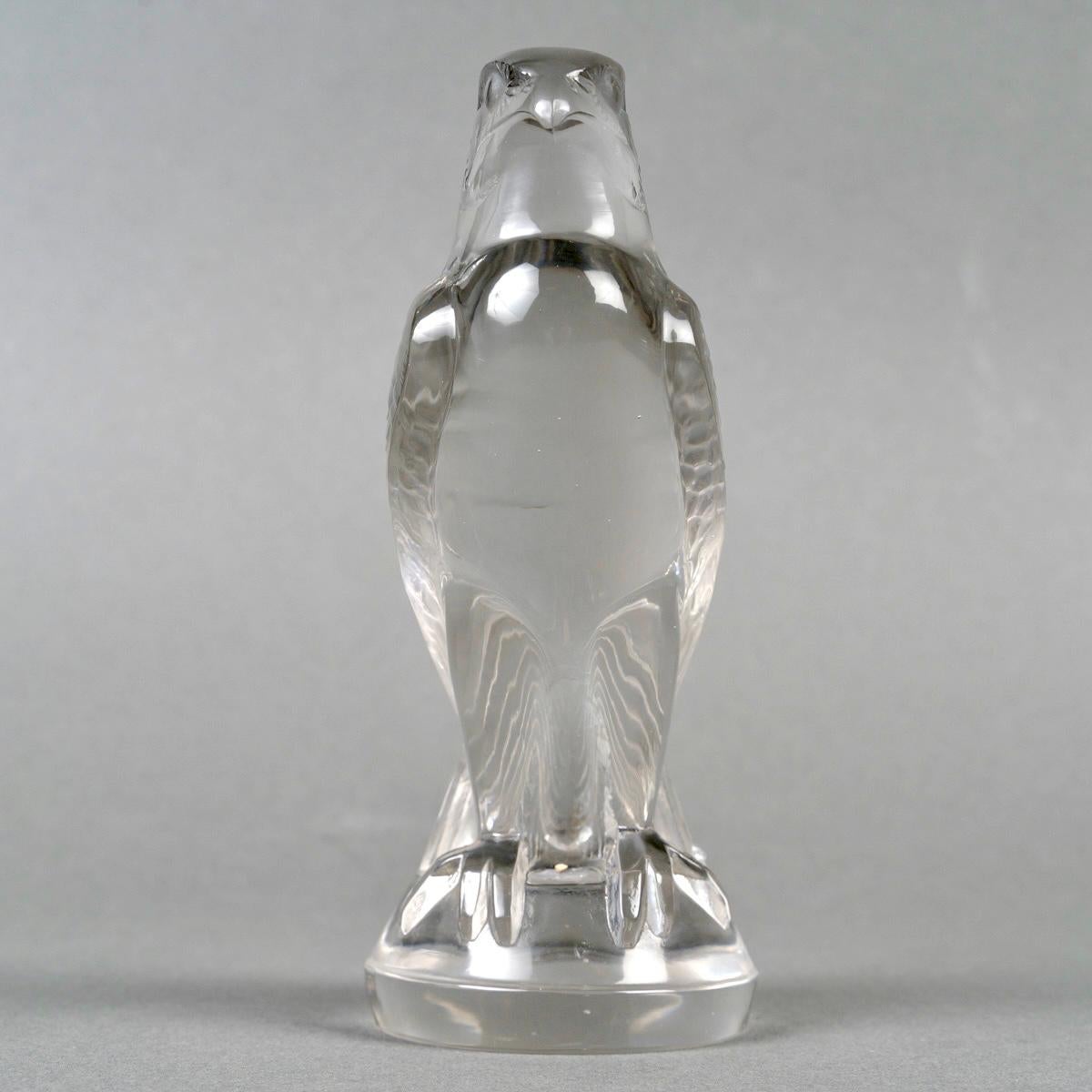 Stampato 1925 René Lalique - Auto Mascotte Faucon Falcon Vetro trasparente in vendita
