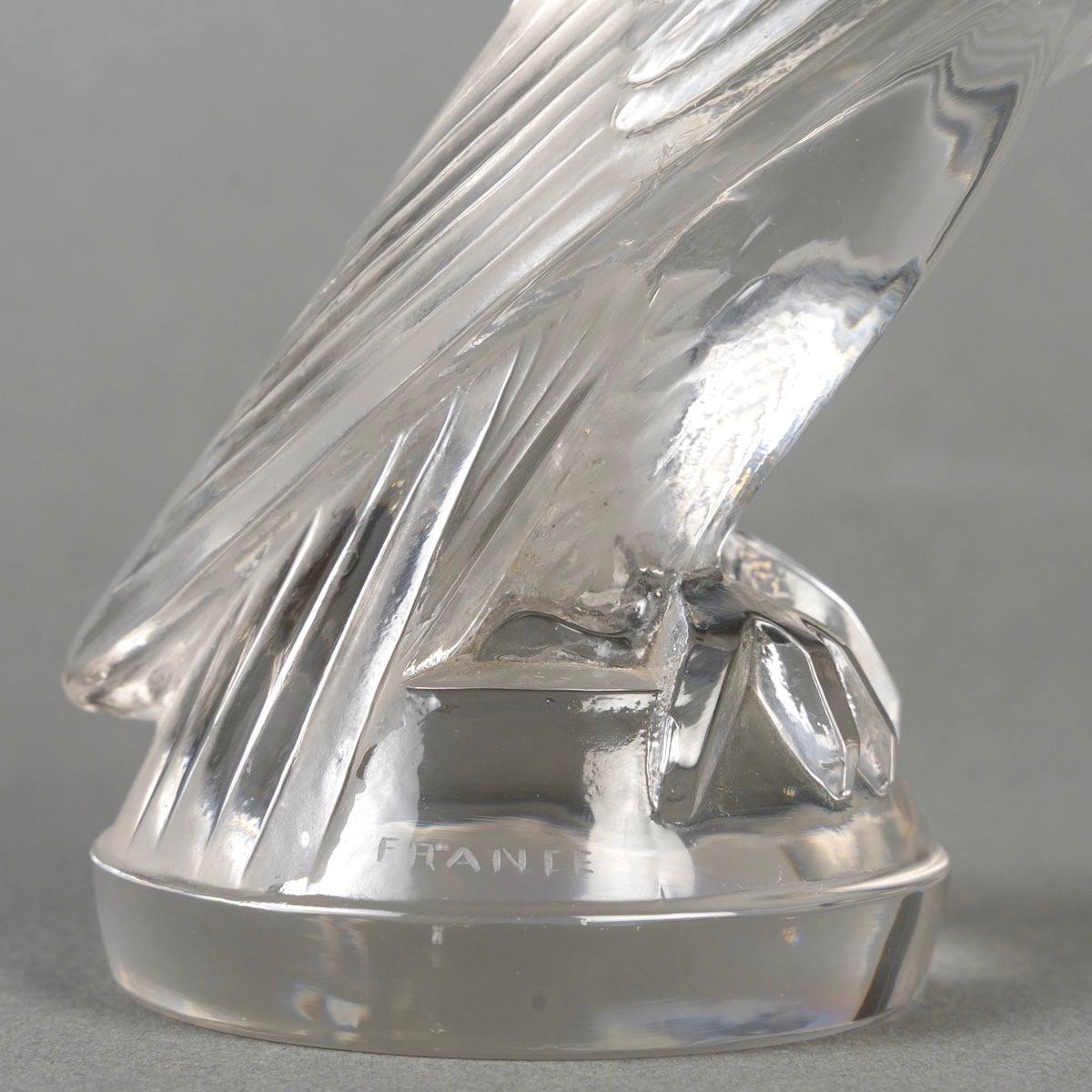 Inizio XX secolo 1925 René Lalique - Auto Mascotte Faucon Falcon Vetro trasparente in vendita