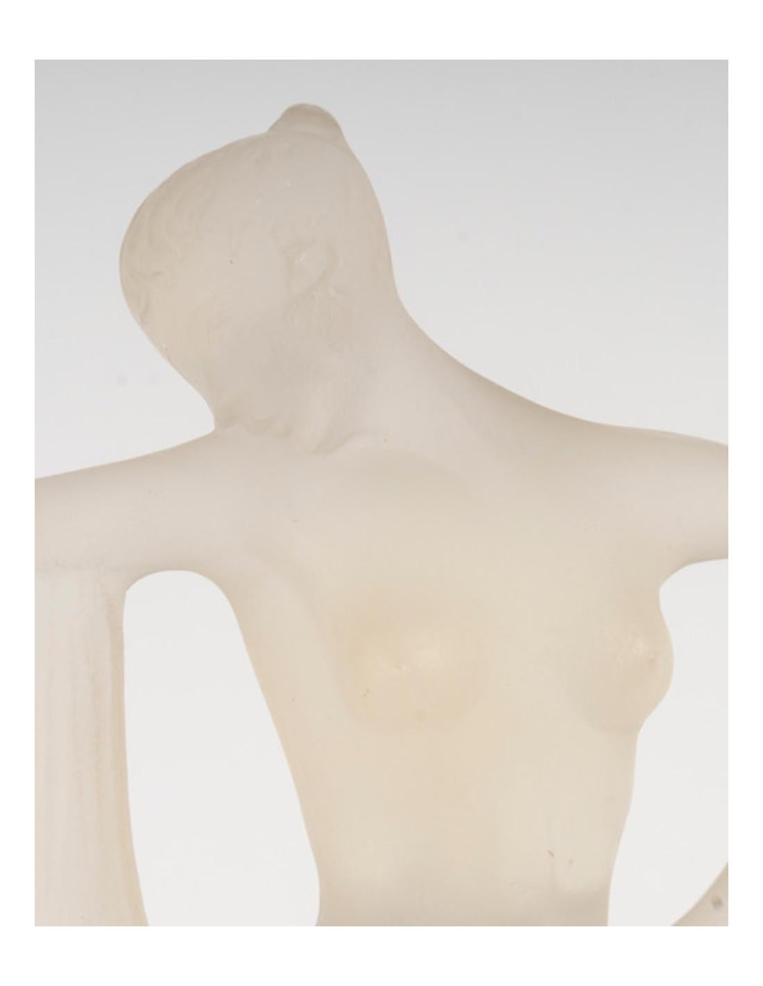 Molded 1925 René Lalique - 'Suzanne' statuette, opalescent glass For Sale