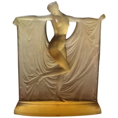 1925 René Lalique Suzanne Statuette Yellow Glass, Woman Statue