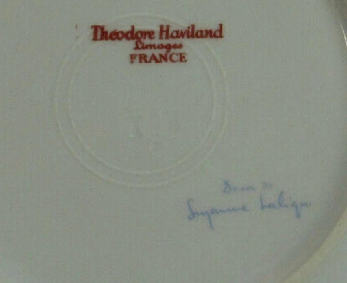 1925 - SUZANNE LALIQUE & THÉODORE HAVILAND, 43-piece porcelain service In Excellent Condition For Sale In SAINT-OUEN-SUR-SEINE, FR