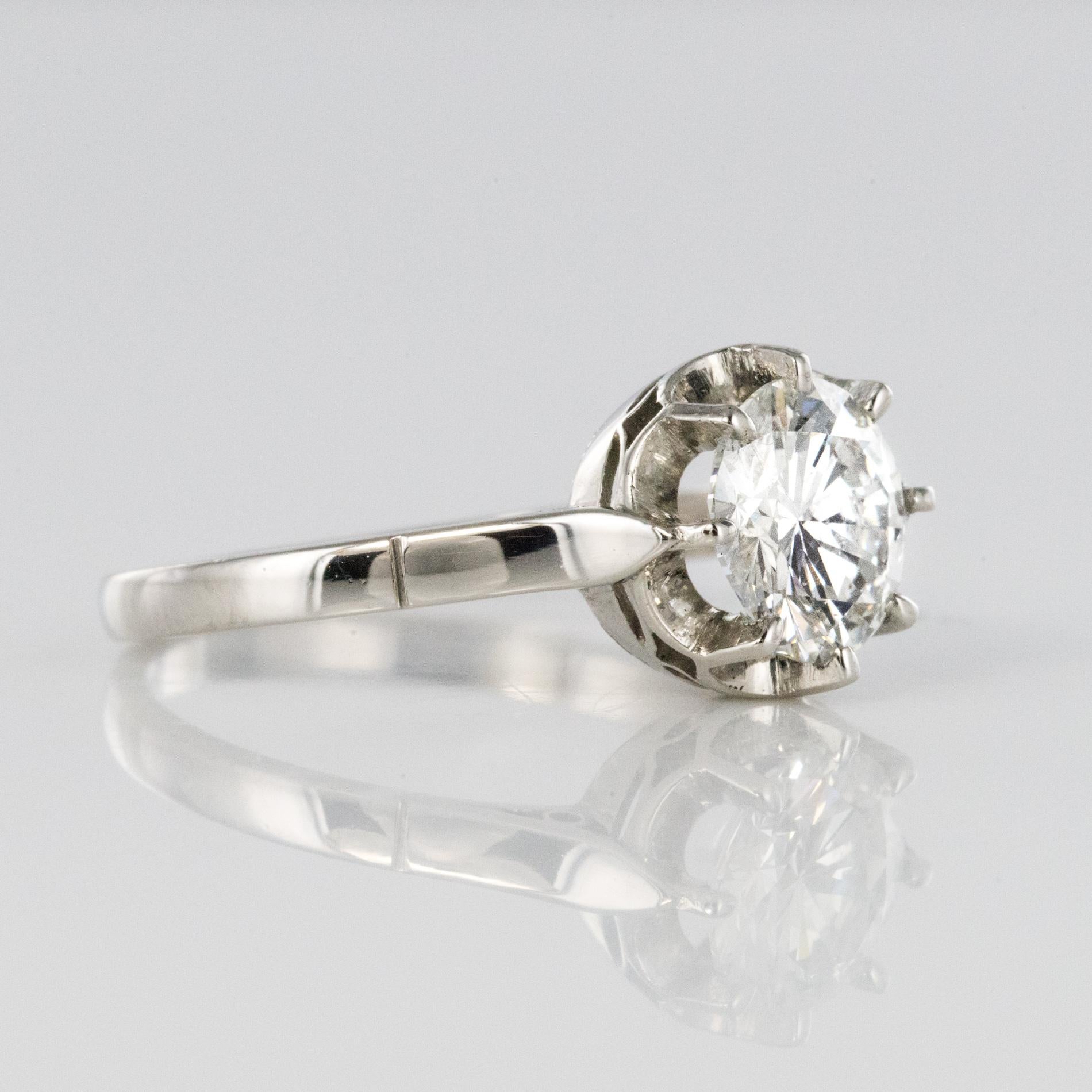 1925s Art Deco 1.50 Carat E.VS Diamond 18 Karat Platinum Solitary Ring For Sale 10