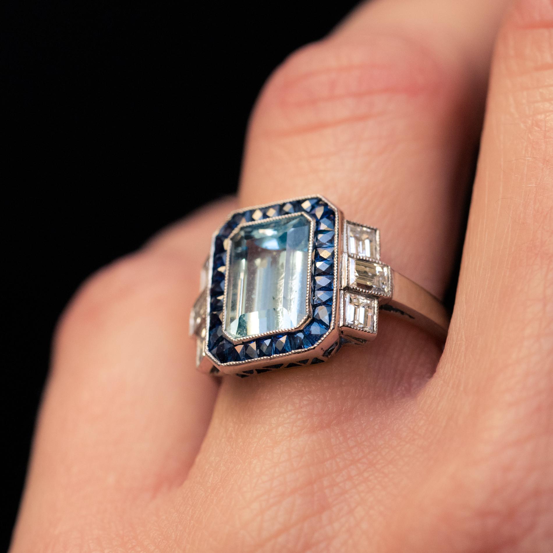 1925s Art Deco 2 Carat Aquamarine Diamonds Calibrated Sapphires Platinum Ring 3