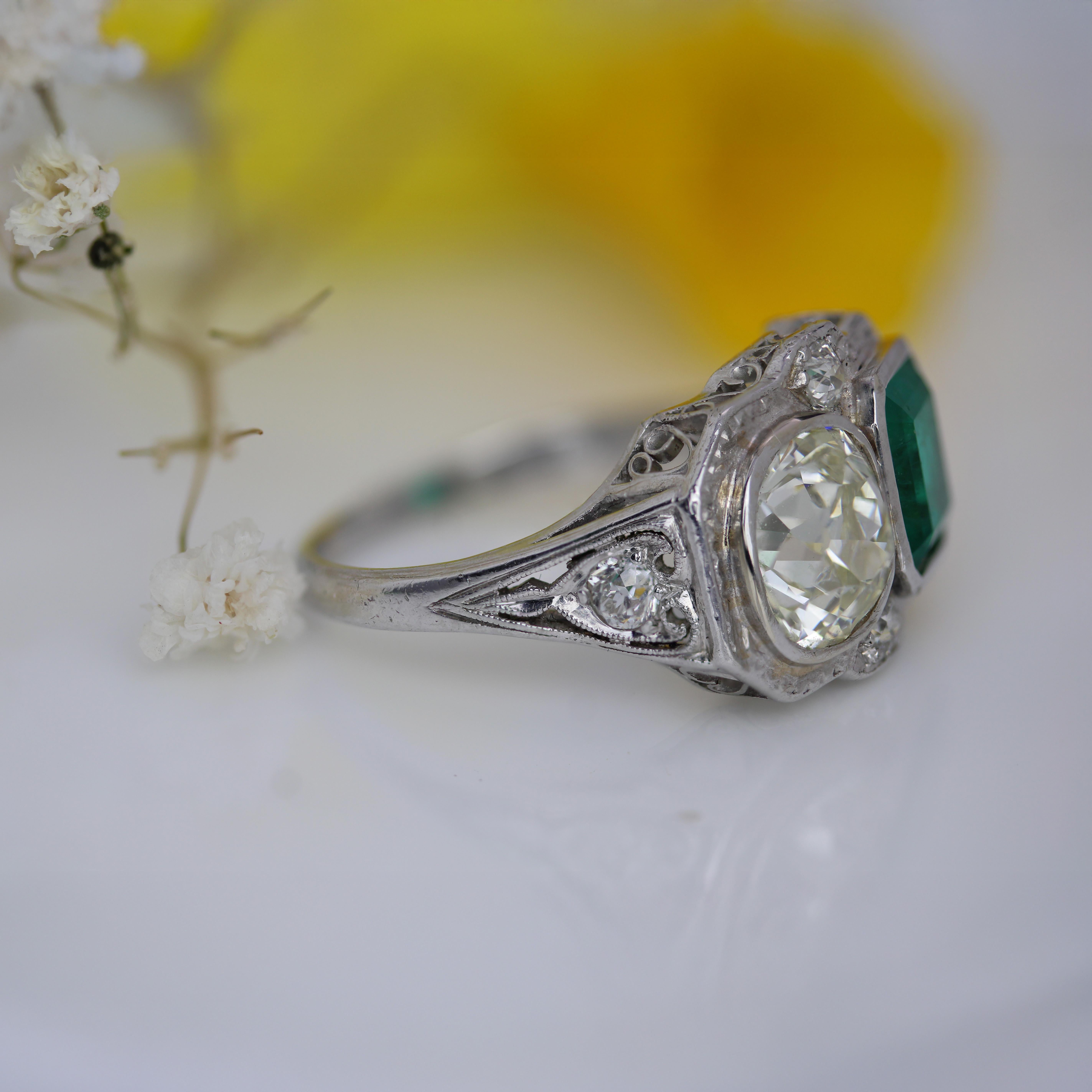1925s Art Deco 2 Carat Emeralds 2.20 Carat Diamonds Platinum Ring For Sale 3