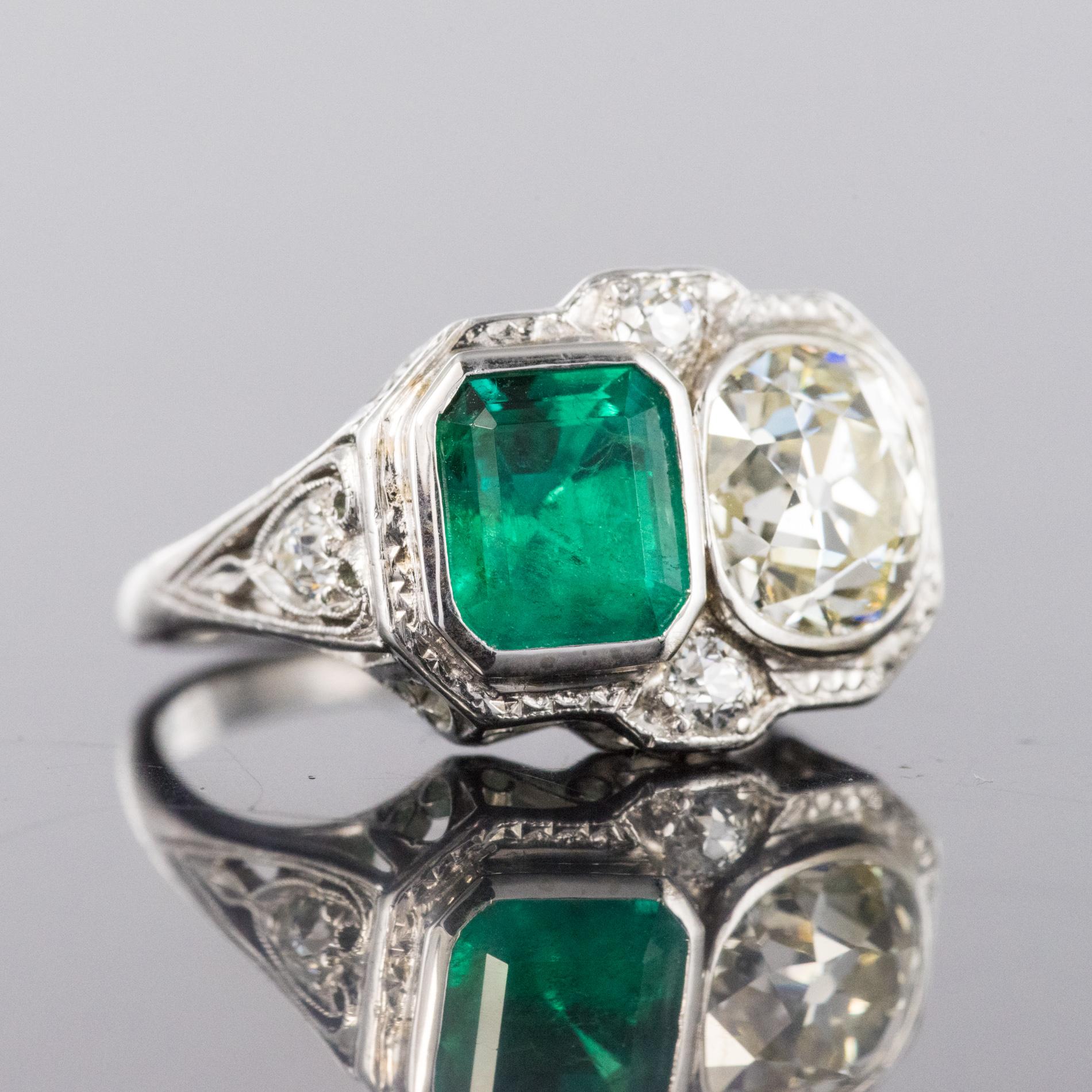 1925s Art Deco 2 Carat Emeralds 2.20 Carat Diamonds Platinum Ring For Sale 1