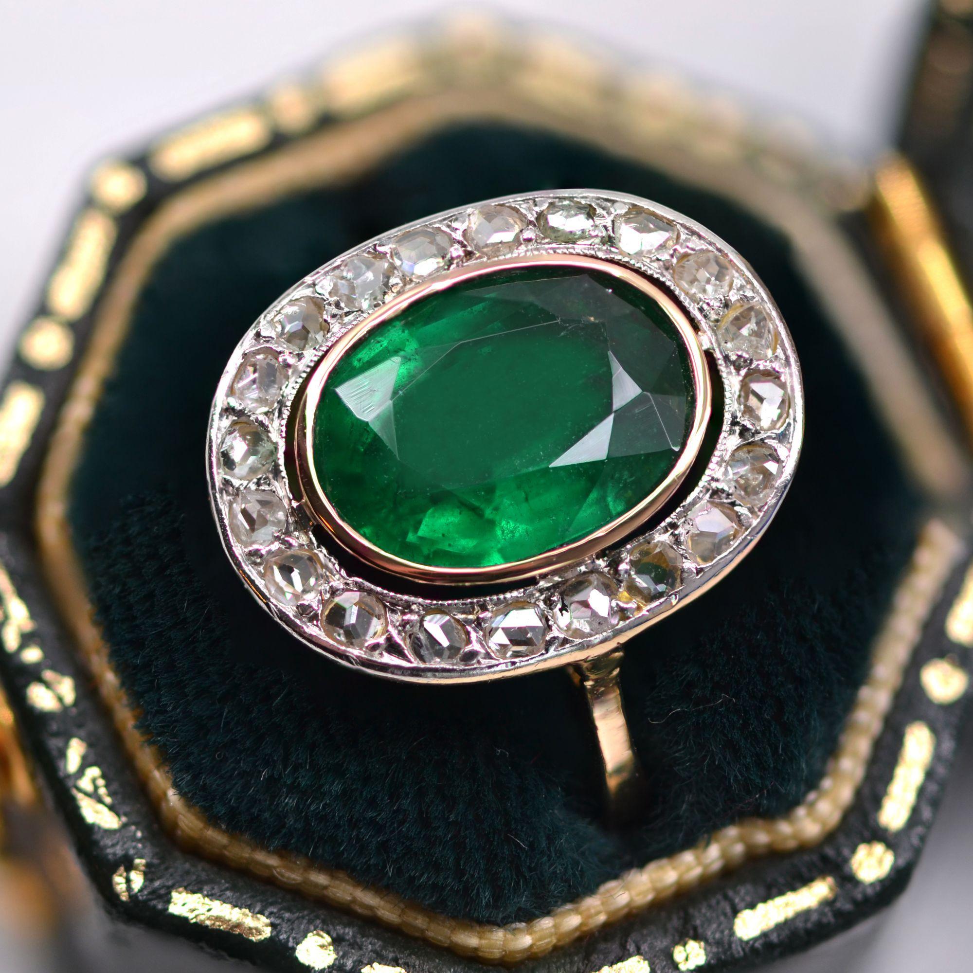 1925s Art Deco 3.14 Carat Emerald Diamonds 18 Karat Yellow Gold Oval Ring 7