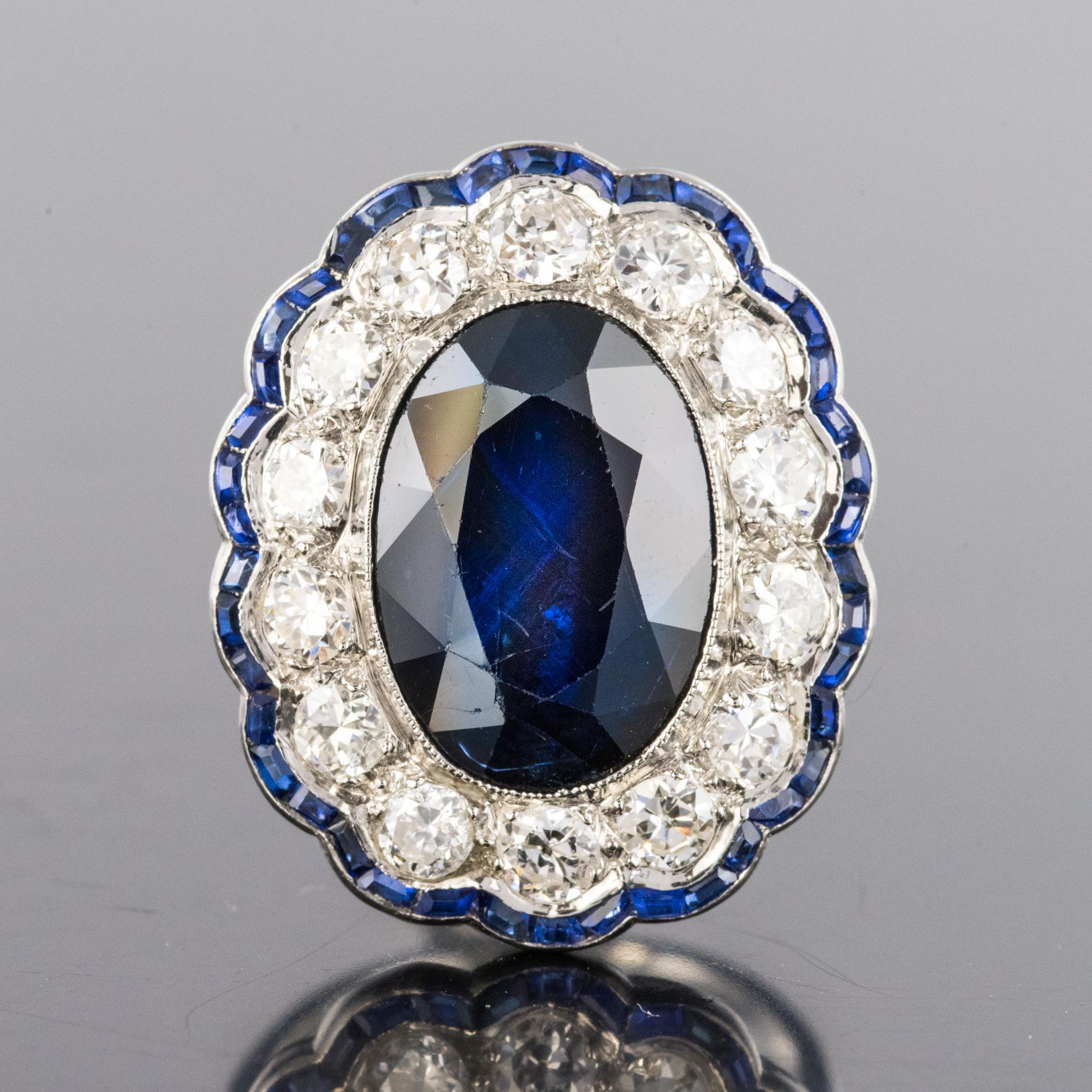 Women's 1925s Art Deco 8.40 Carat Sapphire Diamonds Calibrated Sapphires Platinum Ring