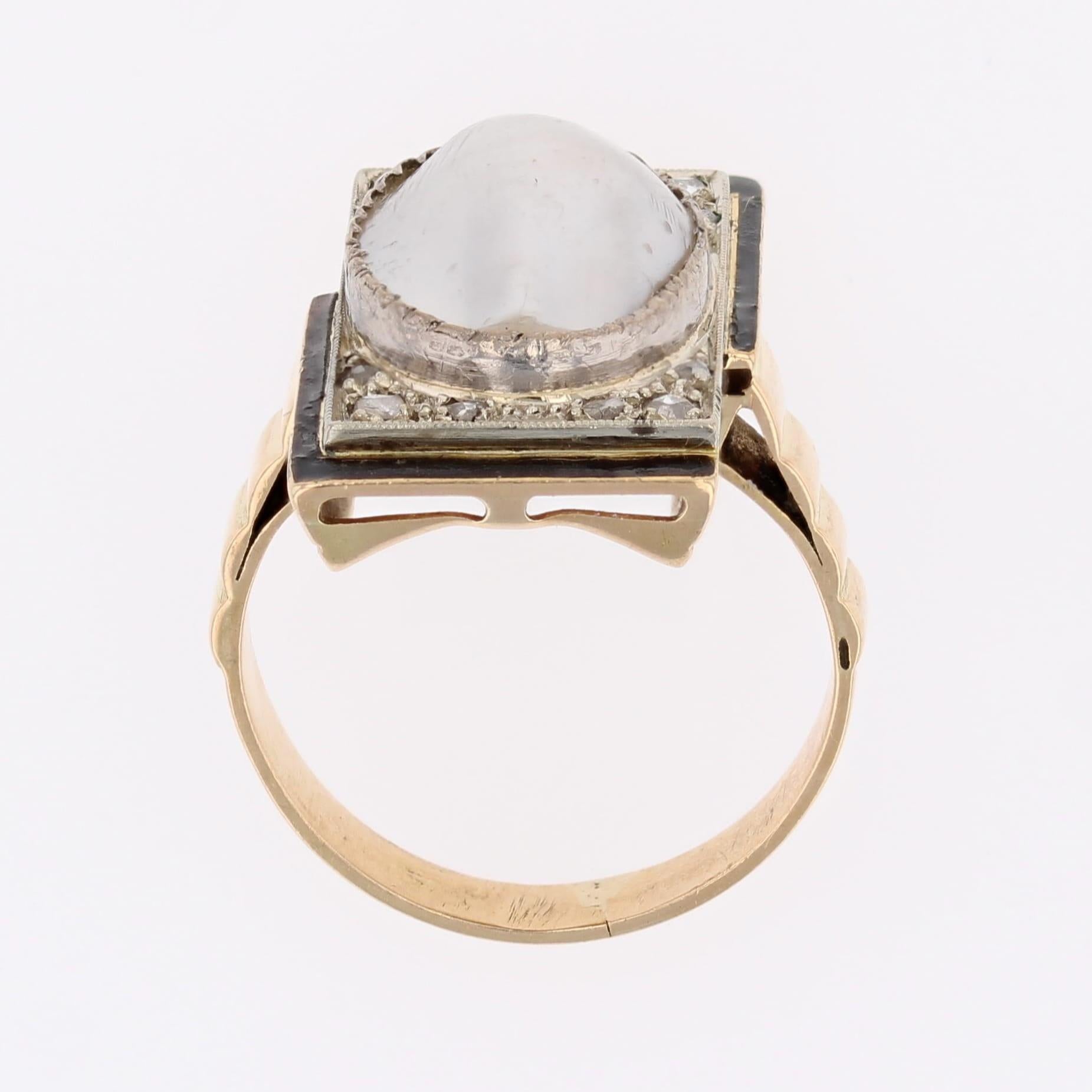 Anello Art Deco del 1925 con smalto nero e perle Mabe e diamanti in oro giallo 18 carati in vendita 9
