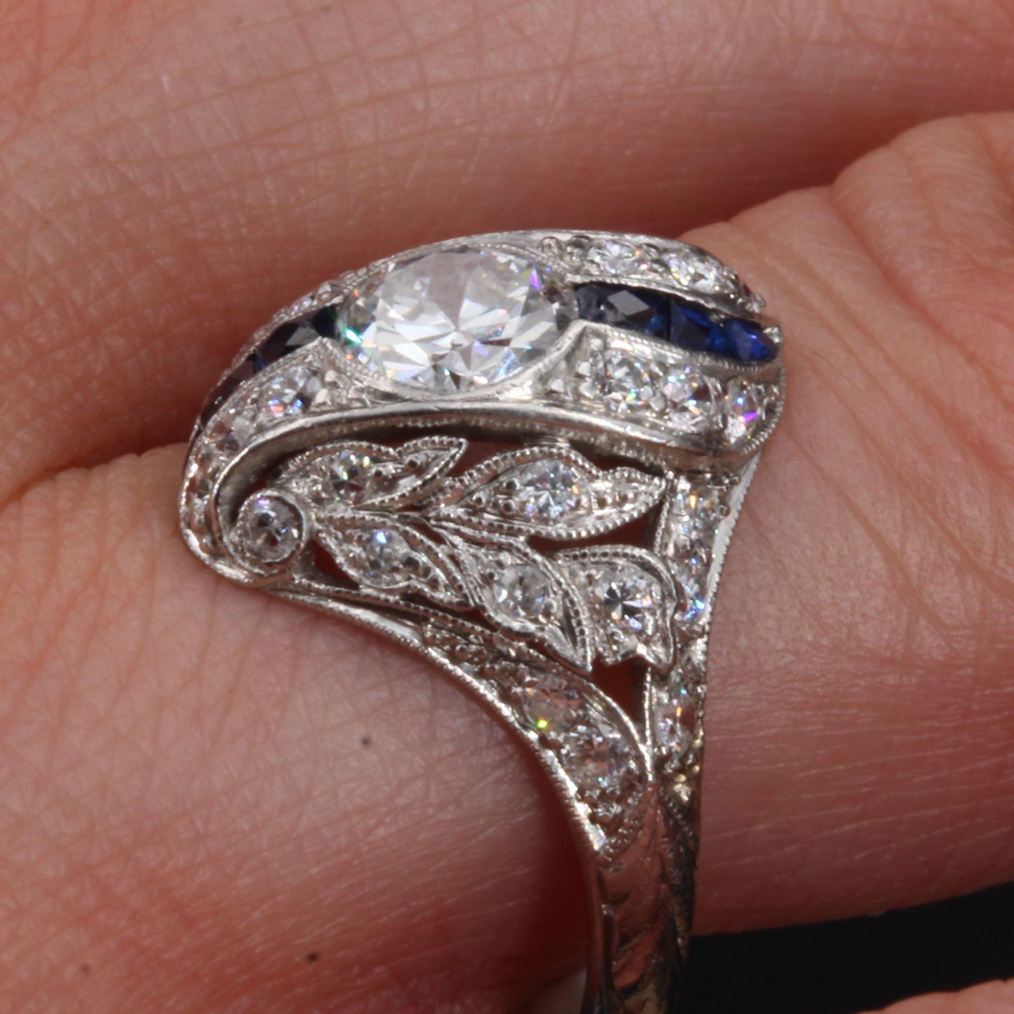 1925s Art Deco Calibrated Sapphire Diamonds Platinum Ring For Sale 4