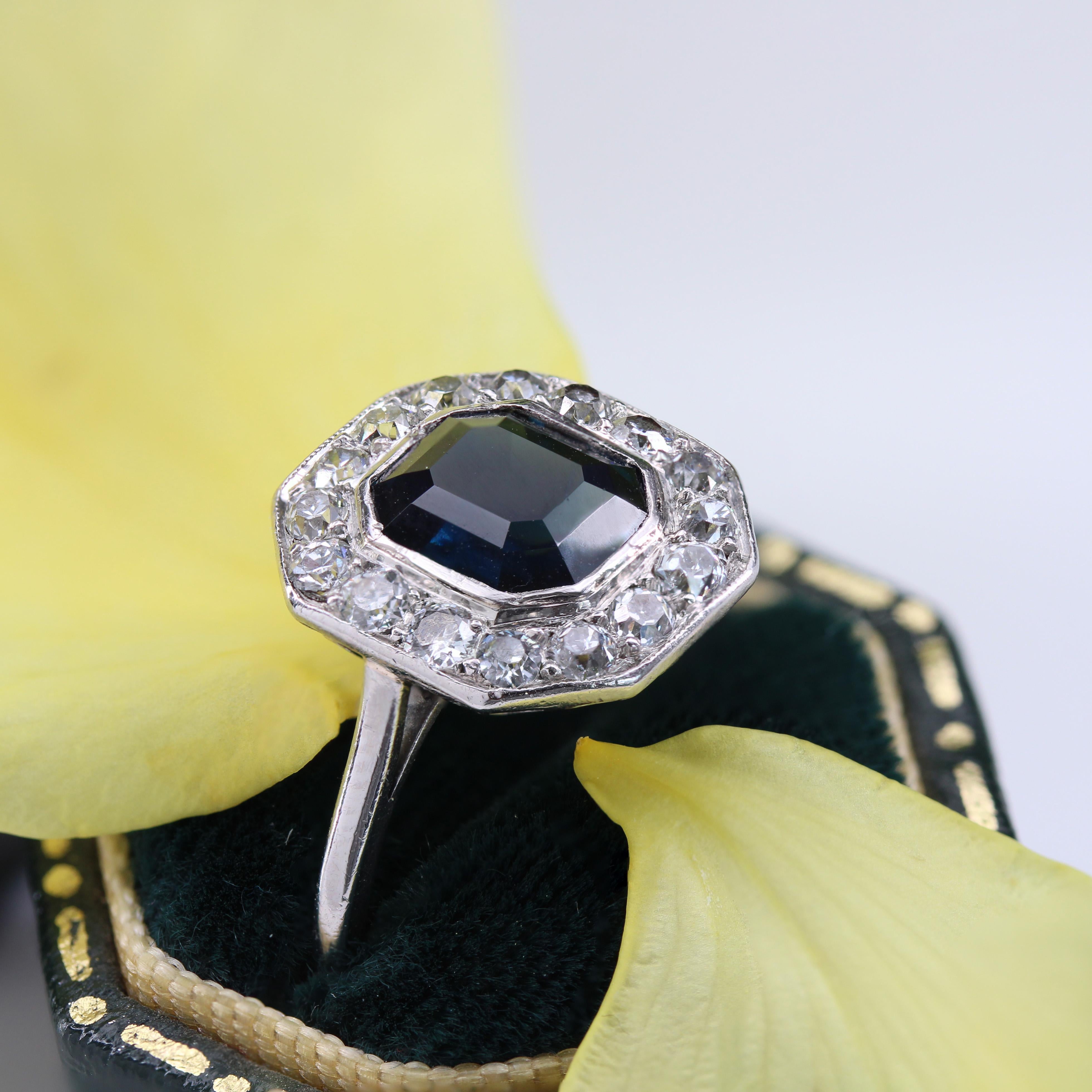 1925s Art Deco Cushion Sapphire Diamonds Platinum Ring 5