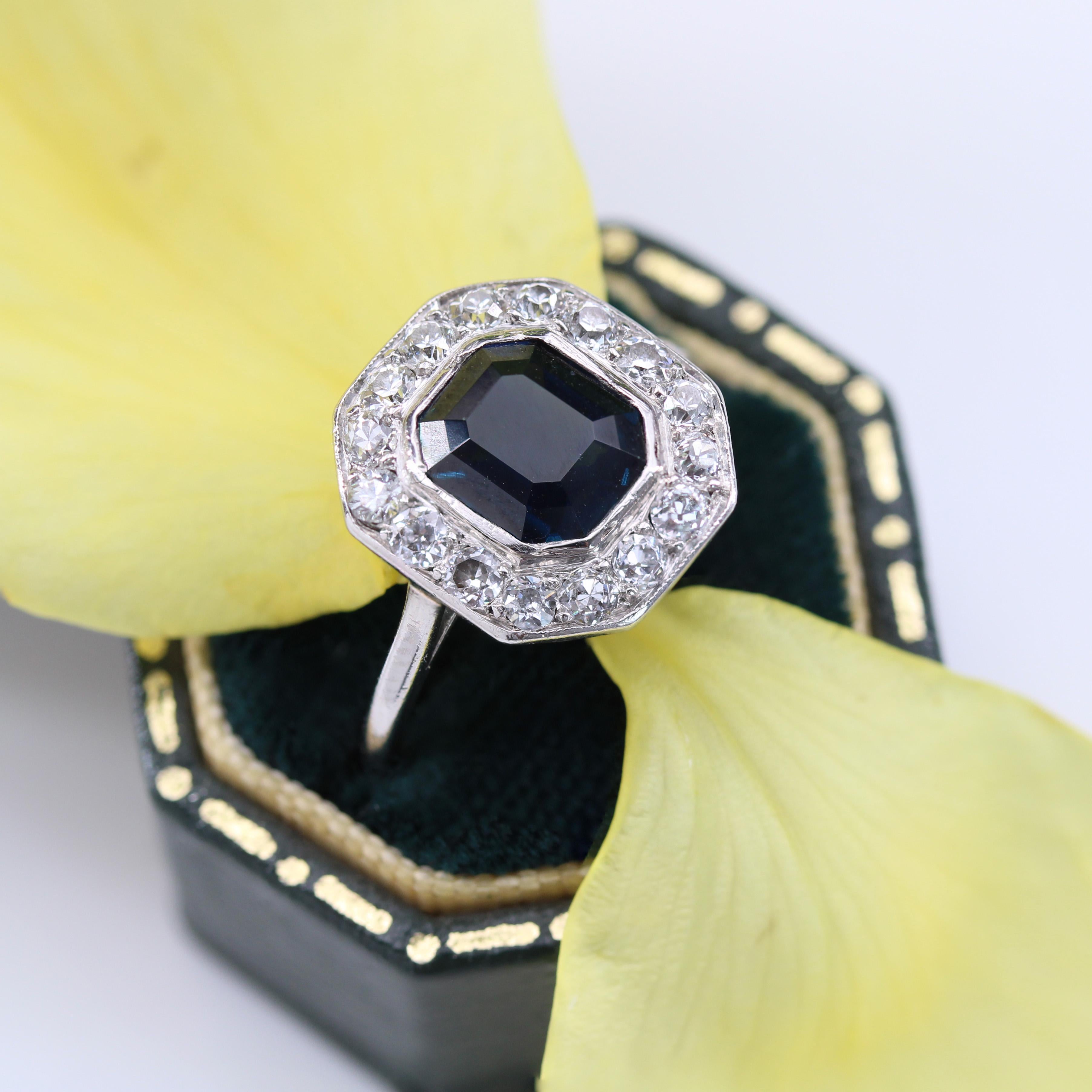 1925s Art Deco Cushion Sapphire Diamonds Platinum Ring 9