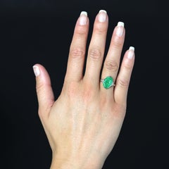 1925er Art Deco Gravierte Jade Diamanten 18 Karat Gelbgold Ring