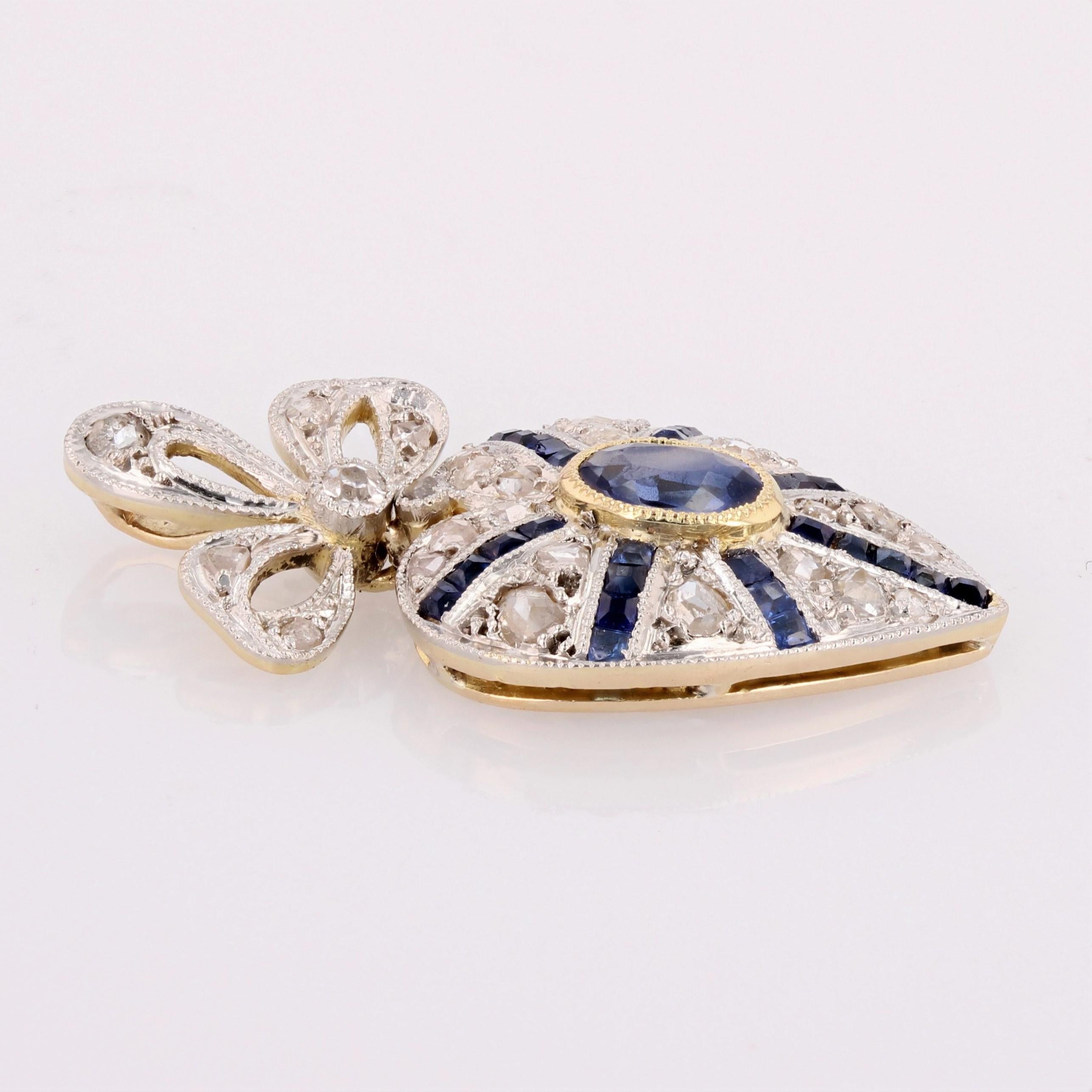 Oval Cut 1925s Art Deco Sapphire Diamonds 18 Karat Yellow Gold Heart-Shape Pendant