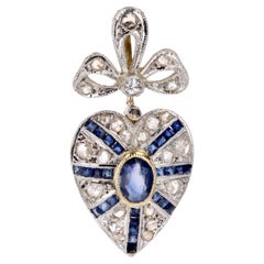 Antique 1925s Art Deco Sapphire Diamonds 18 Karat Yellow Gold Heart-Shape Pendant