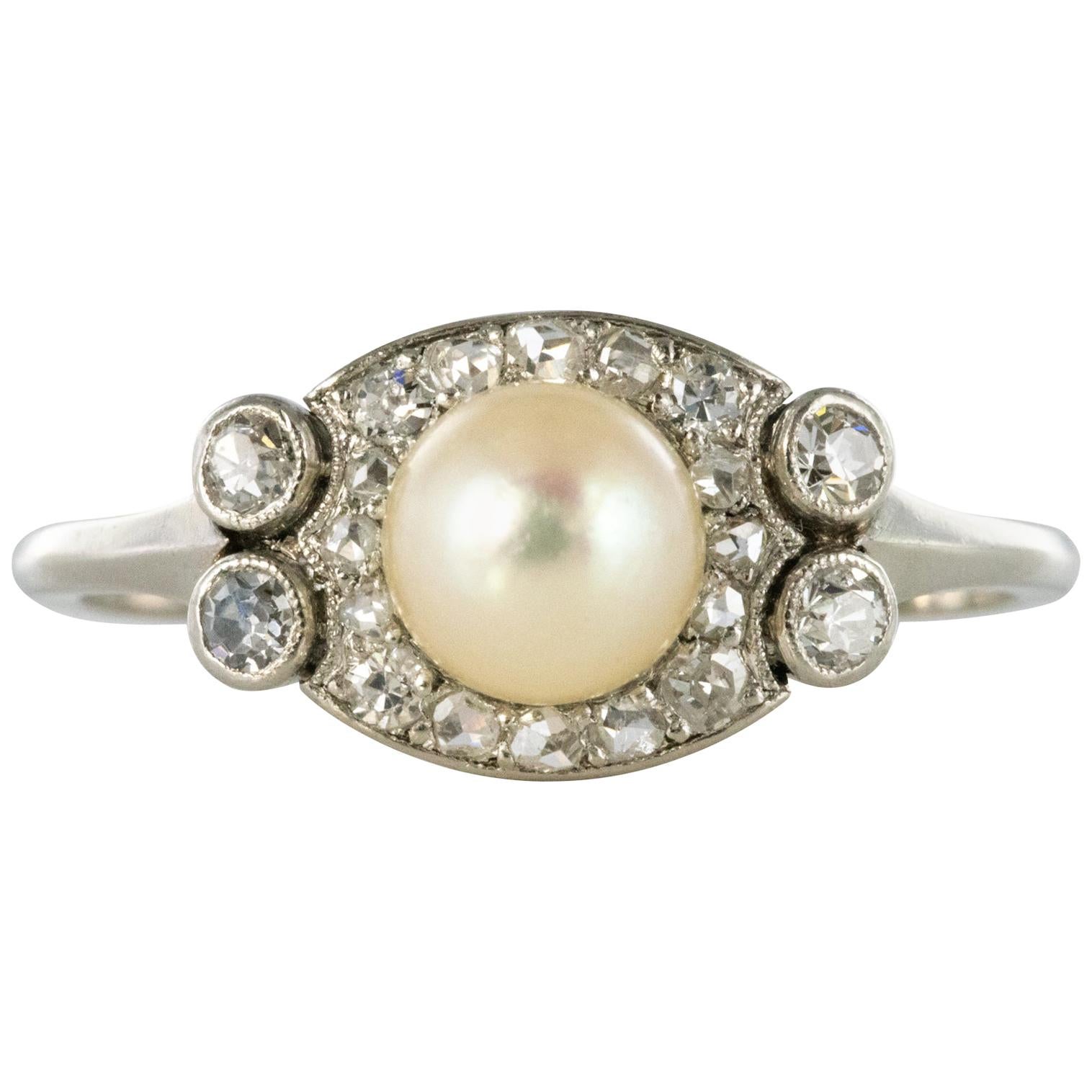 1925s Cultured Pearl Diamonds Platinum Art Deco Ring For Sale