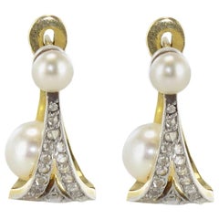 1925s Natural Pearls Diamonds 18 Karat Yellow Gold Earrings