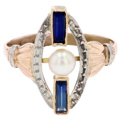 Antique 1925s Pearl Sapphire 18 Karat Rose White Gold Art Deco Ring
