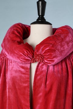 1925's Pink silk velvet cape with padded collar and smocks on the shoulders