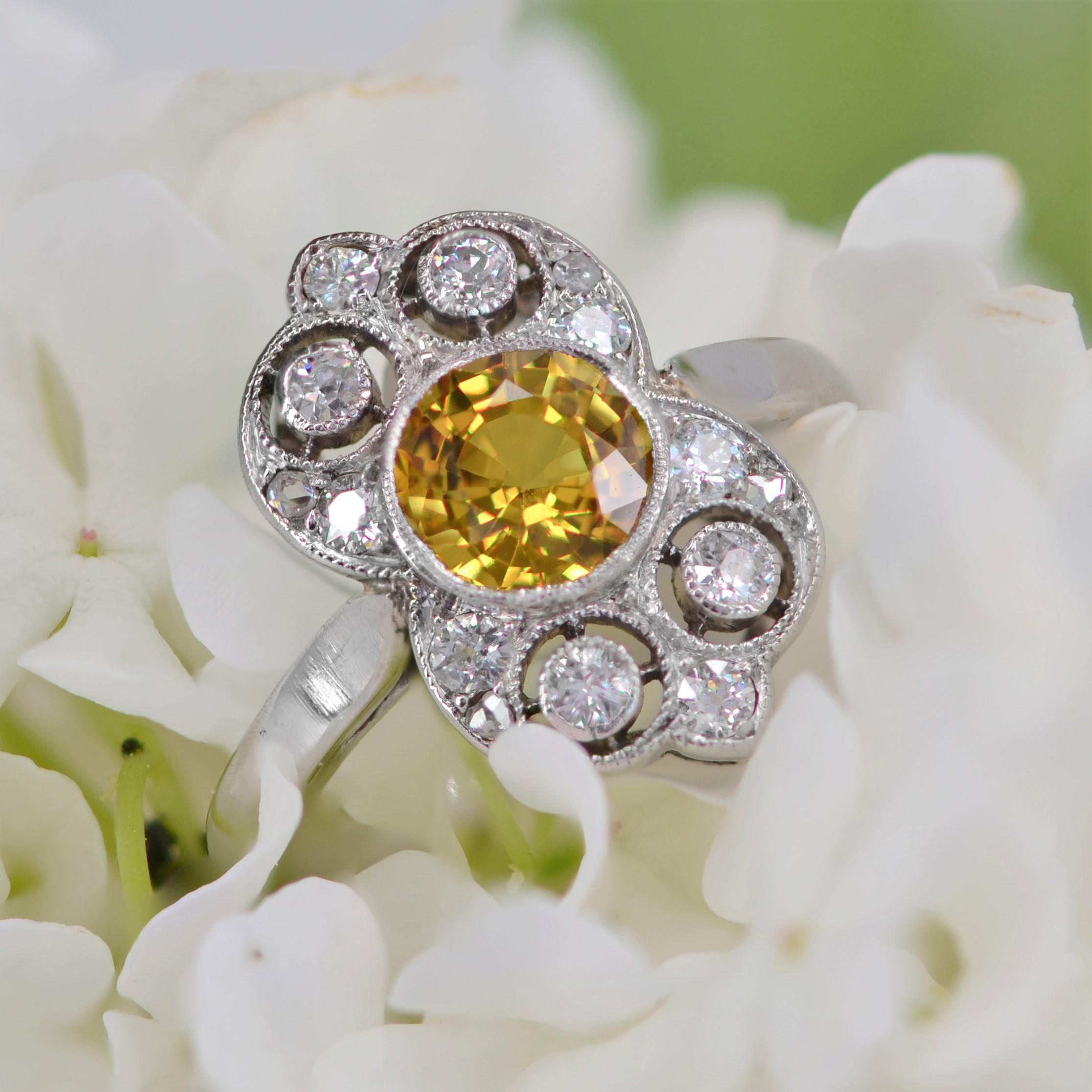 1925er Gelber Saphir Diamanten Platin Art Deco Ring im Angebot 13