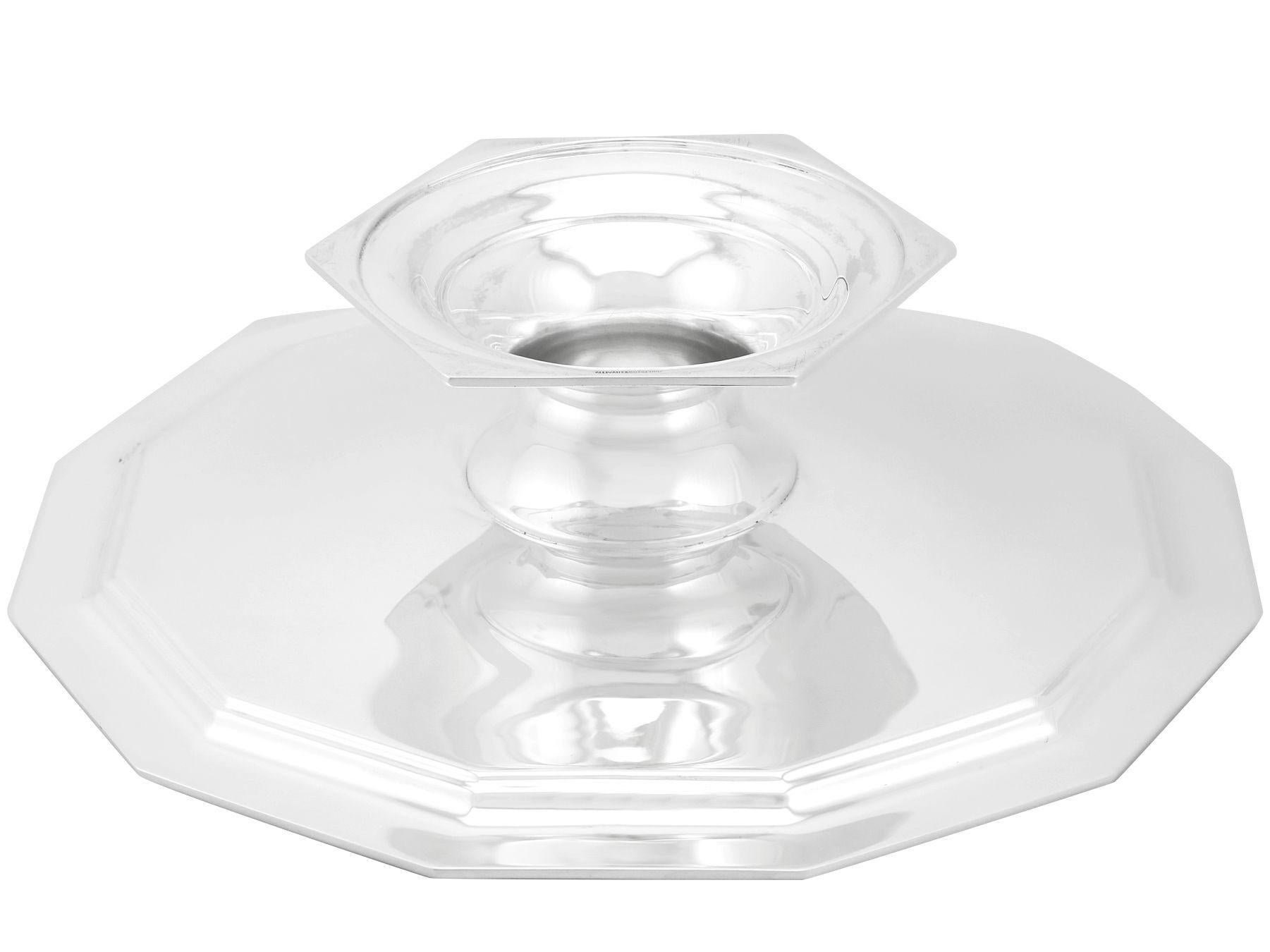 Tazza de plata de ley estilo Jorge I de 1926 en venta 2