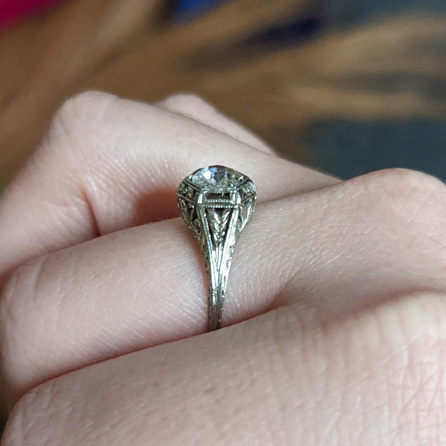 1926 Art Deco 0.76 Carat Diamond 18 Karat White Gold Hexagonal Engagement Ring 7