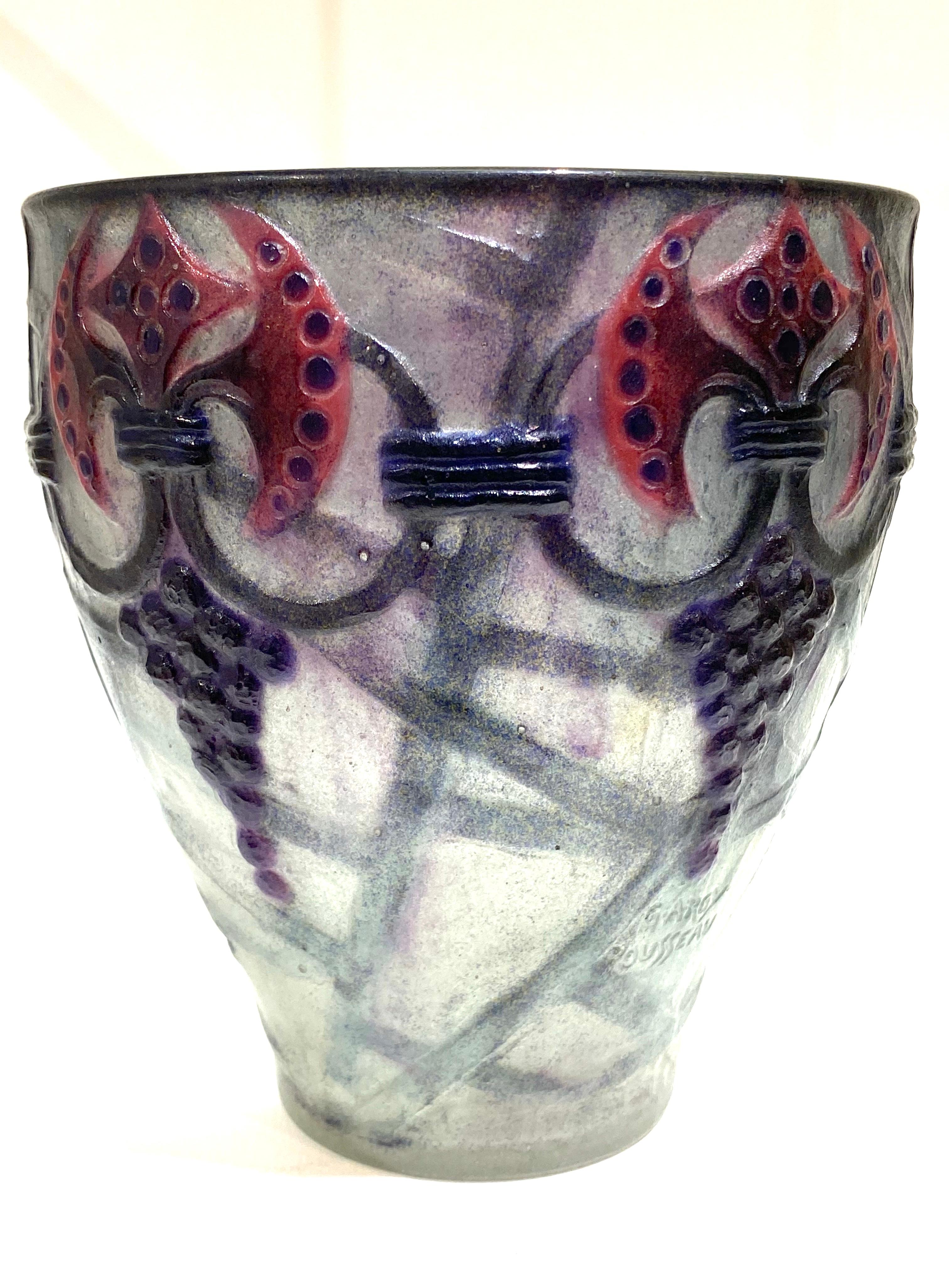 1926 Gabriel Argy-Rousseau Grappes Vase in Pate de Verre Cameo Glass In Good Condition In Boulogne Billancourt, FR