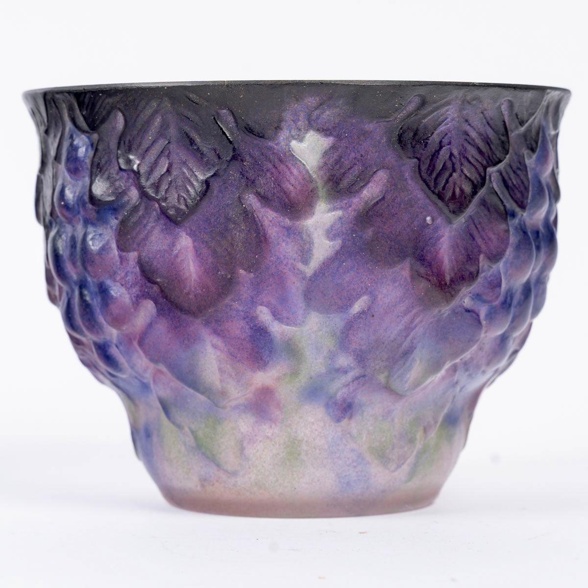 Art Déco 1926 Gabriel Argy-Rousseau Vaso Uvetta Pate de Verre Vetro in vendita