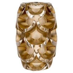 1926 René Lalique Vaso Art Deco in vetro montano con patina seppia