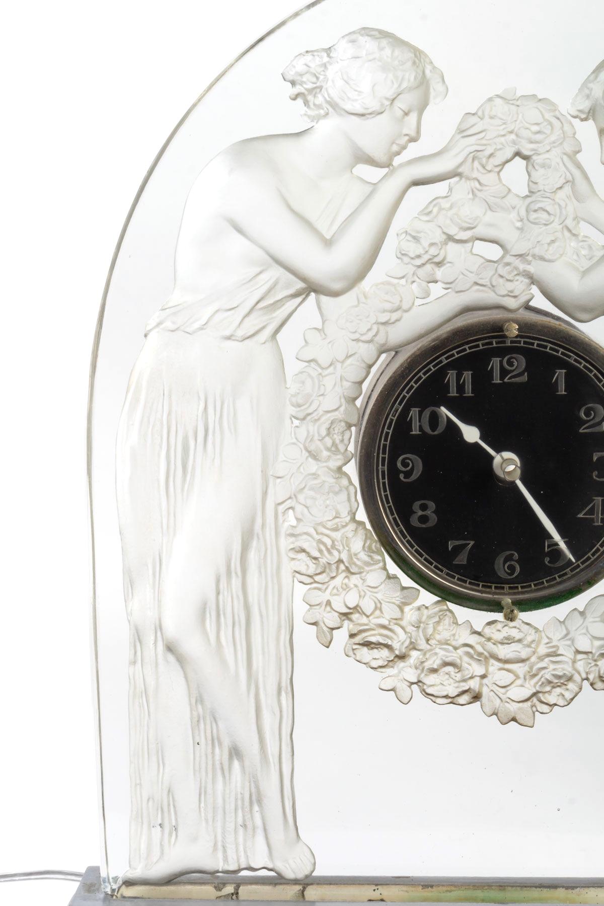 Molded 1926 René Lalique Deux Figurines Clear Glass Original Nickel-Plated Bronze Base