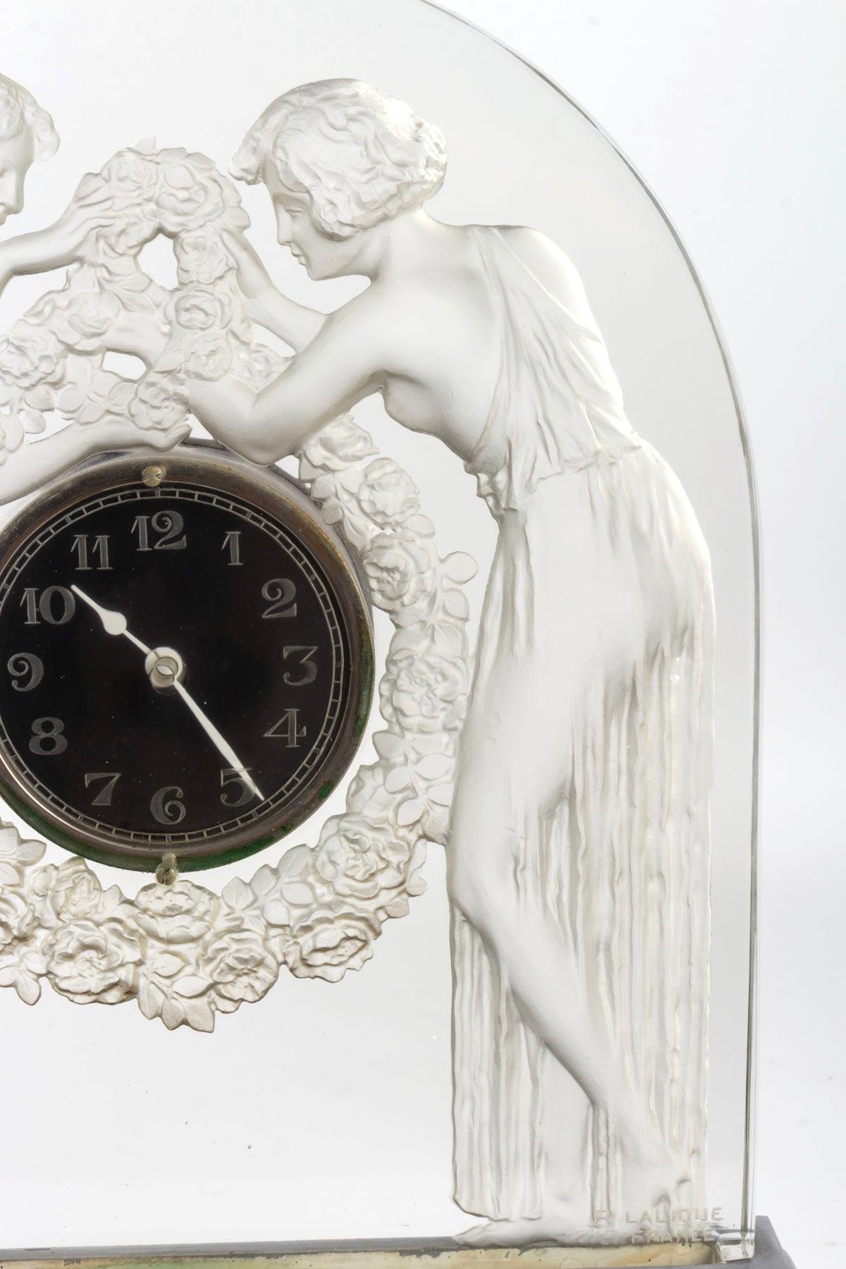 1926 René Lalique Deux Figurines Clear Glass Original Nickel-Plated Bronze Base In Good Condition In Boulogne Billancourt, FR