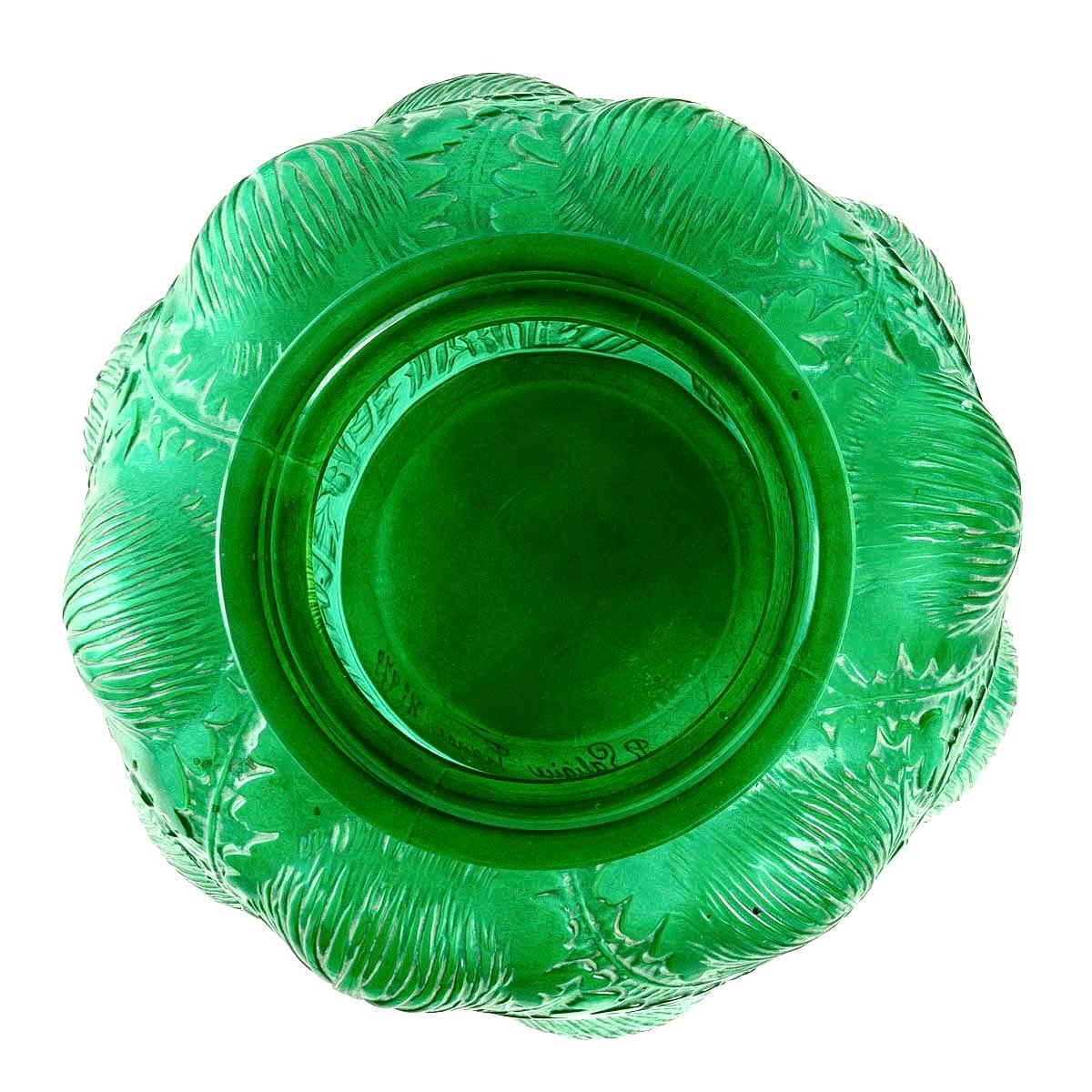 1926 René Lalique Domremy Vase in Emerald Green Glass with White Patina In Good Condition In Boulogne Billancourt, FR