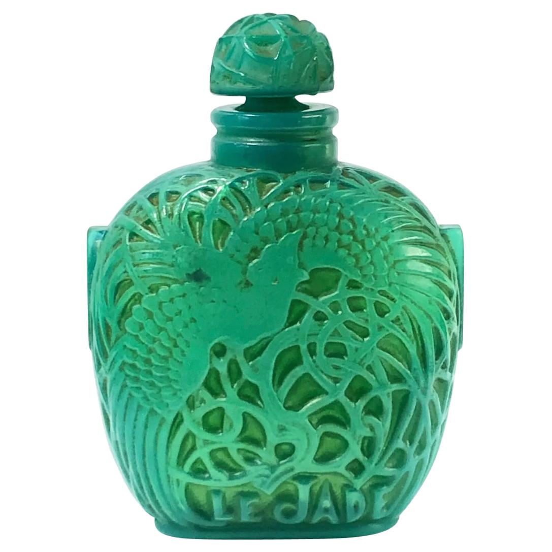 1926 Rene Lalique Le Jade Perfume Bottle for Roger & Gallet Glass, Jade Green