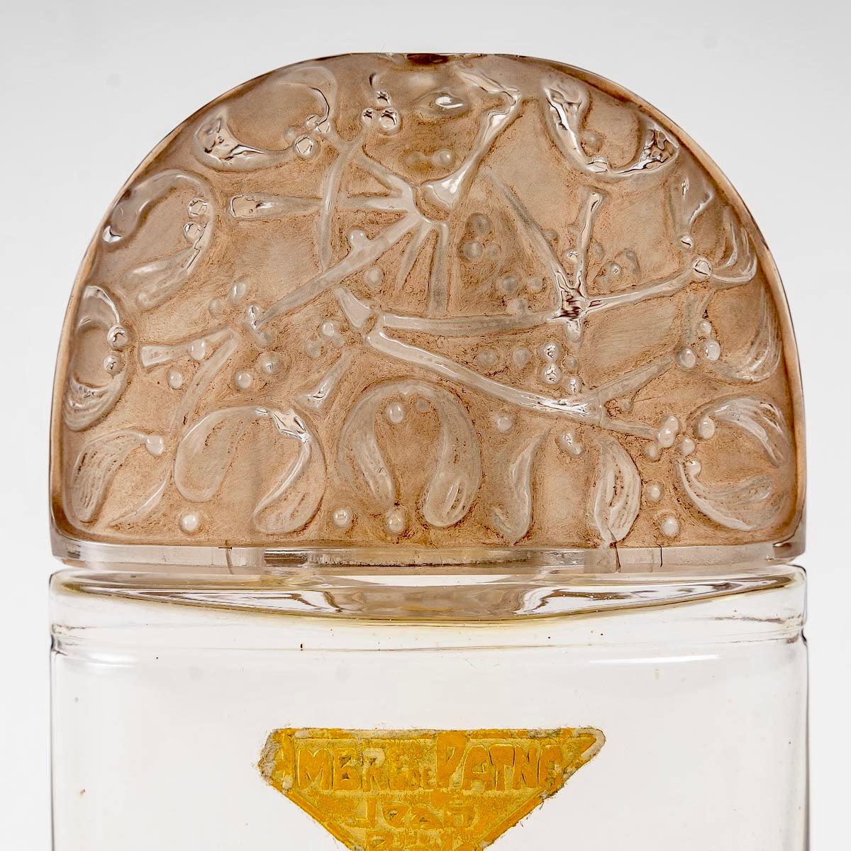 Art Deco 1926 René Lalique, Perfume Bottle Sous Le Gui Glass Sepia Patina Jean De Parys