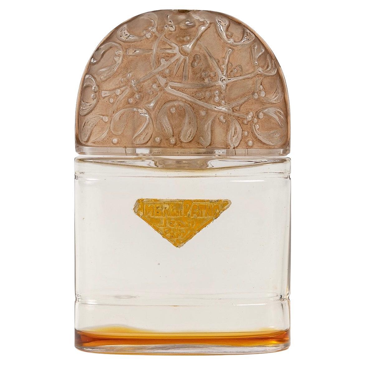 1926 René Lalique, Perfume Bottle Sous Le Gui Glass Sepia Patina Jean De Parys