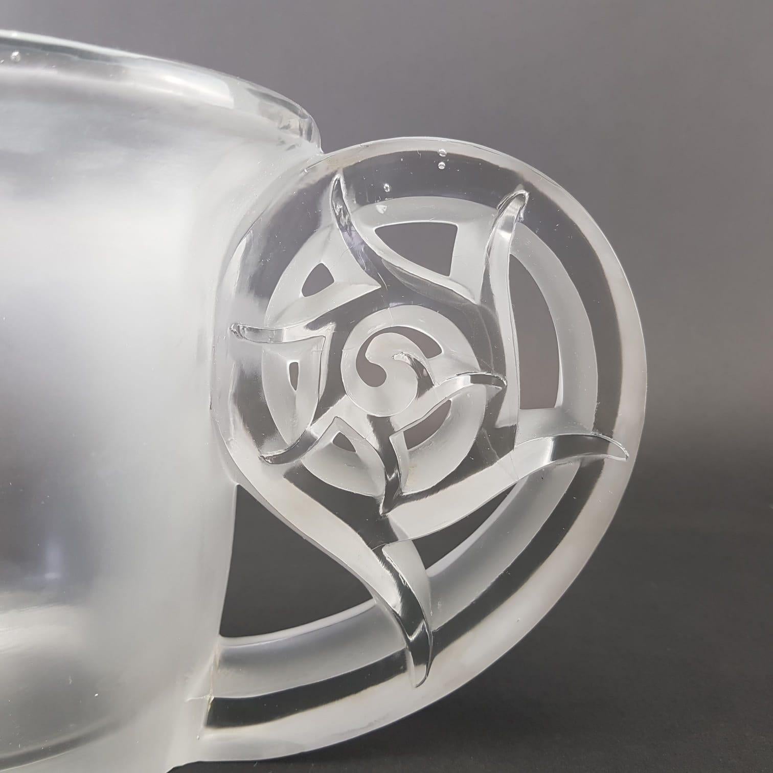 French 1926 Rene Lalique Pierrefonds Vase in Clear and Acid Satin Finish Glass