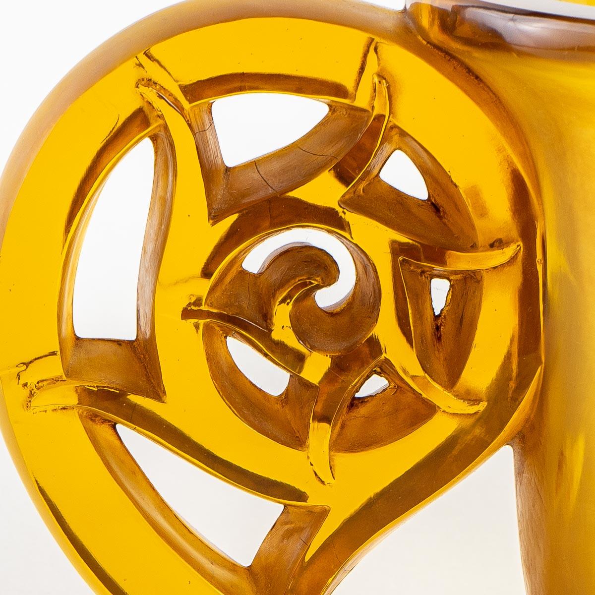 French 1926 René Lalique Pierrefonds Vase in Yellow Amber and Acid Satin Finish Glass