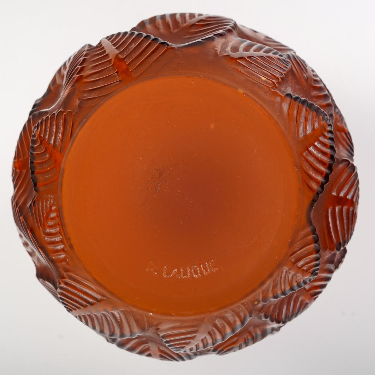 Molded 1926 René Lalique - Vase Ormeaux Amber Glass
