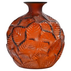 1926 René Lalique - Vase Ormeaux Amber Glass