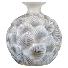 1926 René Lalique, Vase Ormeaux Cased Opalescent Glass with Grey Patina