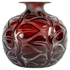 1926 Rene Lalique - Vase Sophora Verre ambré à patine blanche