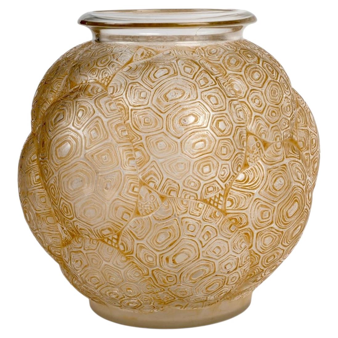 1926 René Lalique Vaso Tortues Tartarughe in vetro con patina seppia
