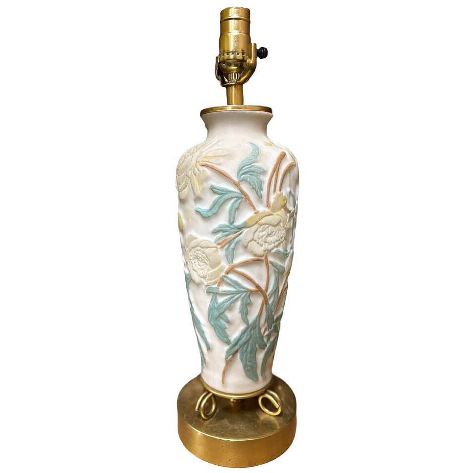 Lampe vase Phoenix en verre satiné consolidé, pivoines avec feuilles, 1926 en vente