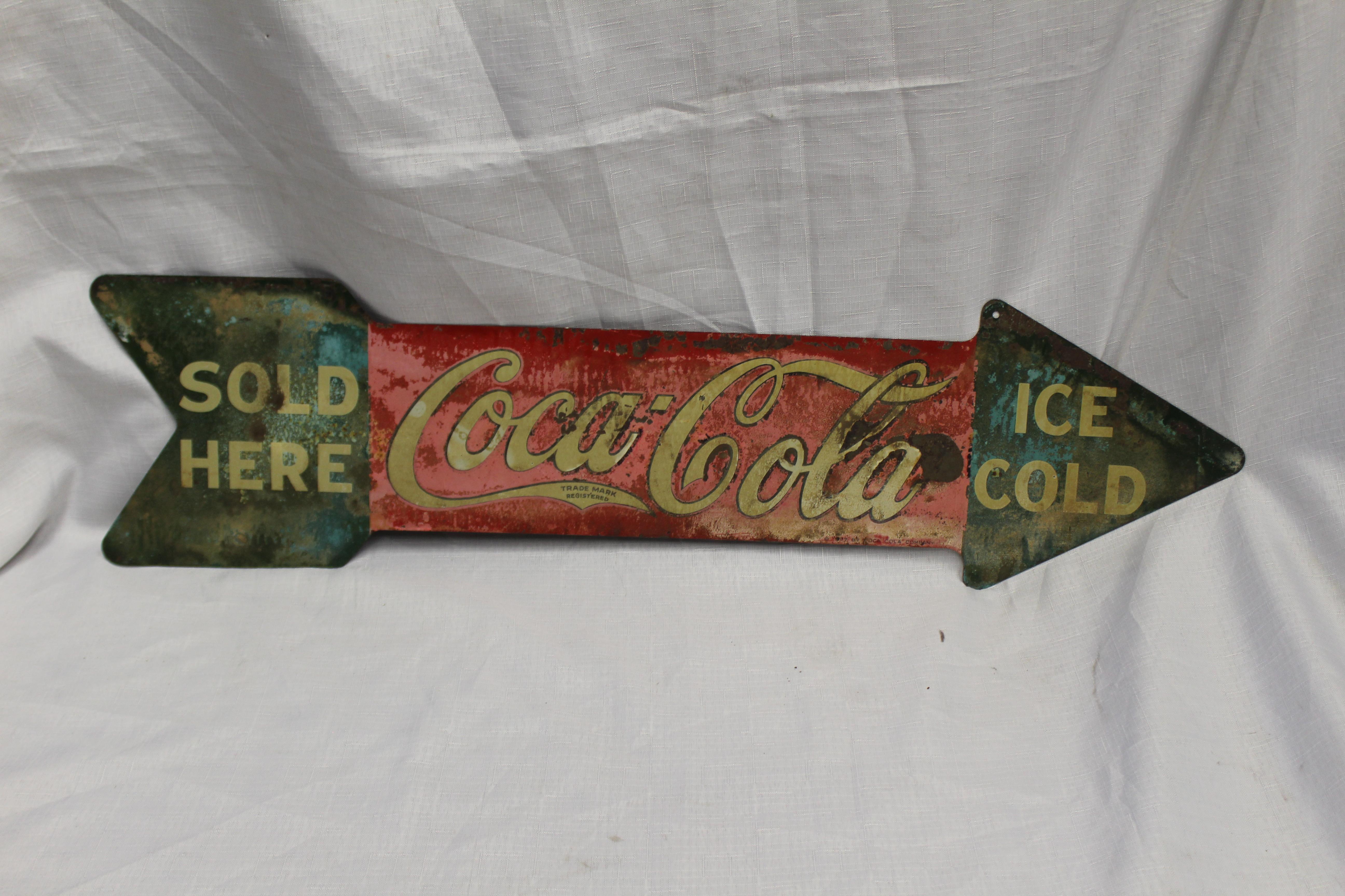 Early 20th Century 1927 Coca-Cola Arrow Tin Double-Sided Sign For Sale