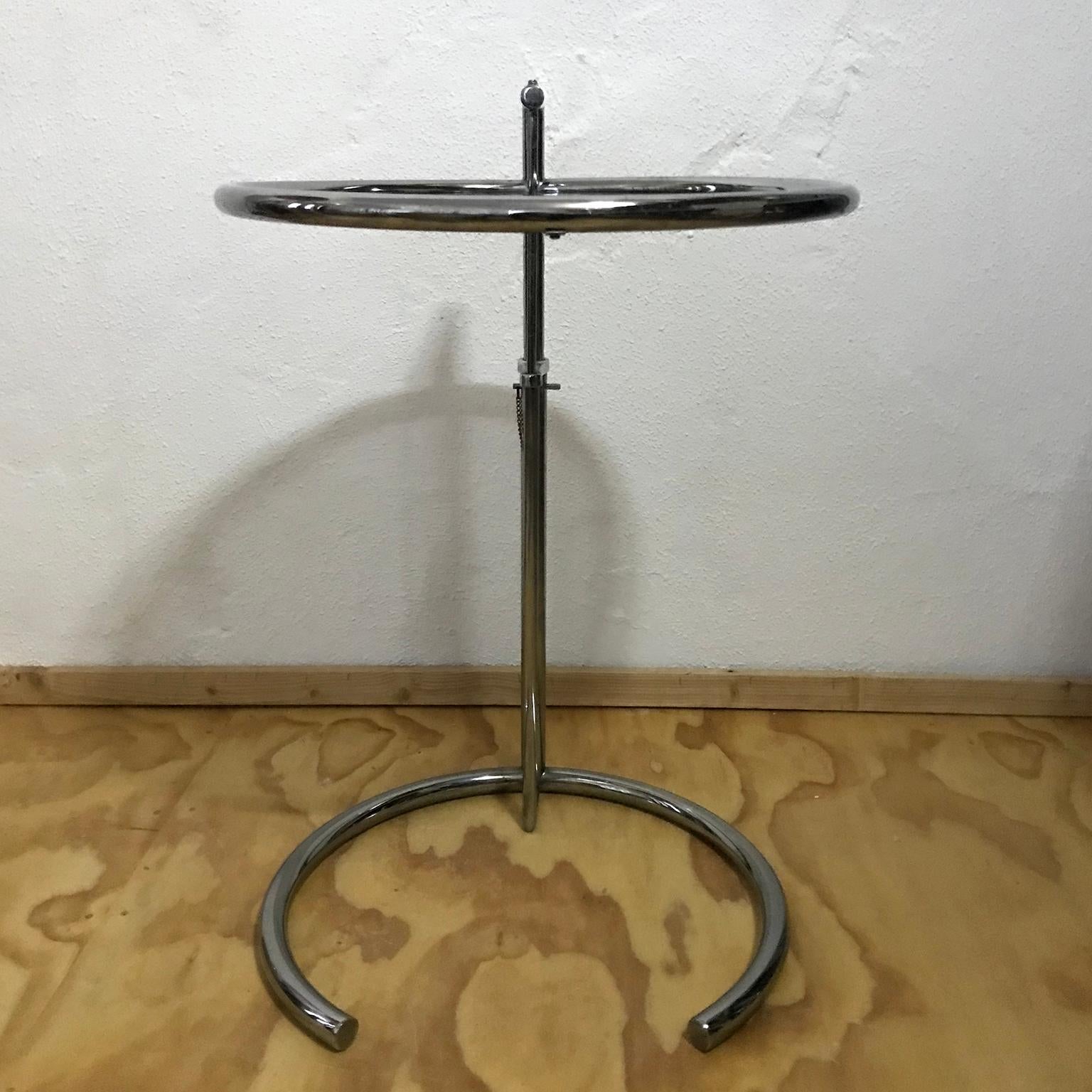 1927, Eileen Gray, Adjustable Side Table E1027 with Unique Grey Smoke Glass  For Sale 1