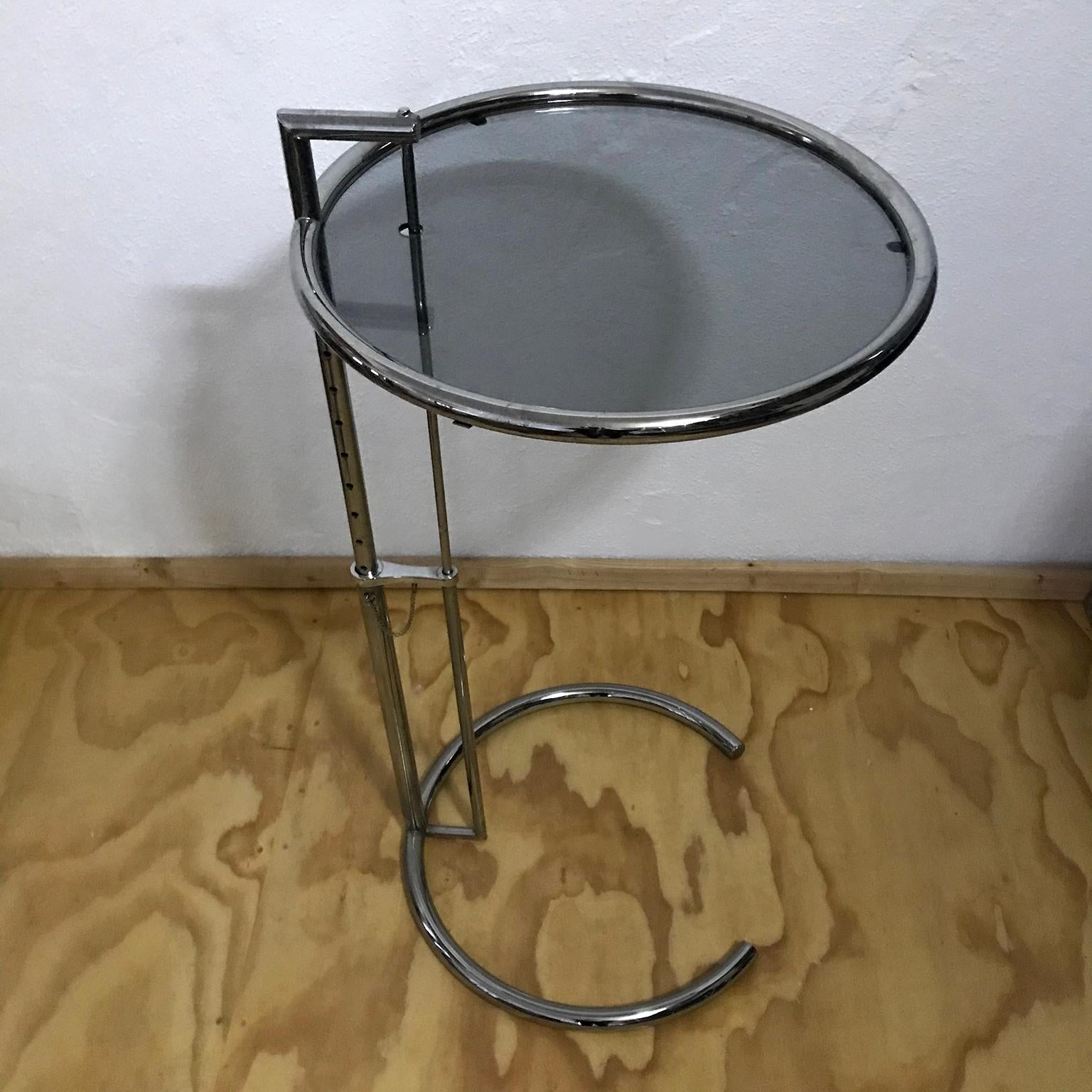 Mid-Century Modern 1927, Eileen Gray, Adjustable Side Table E1027 with Unique Grey Smoke Glass  For Sale