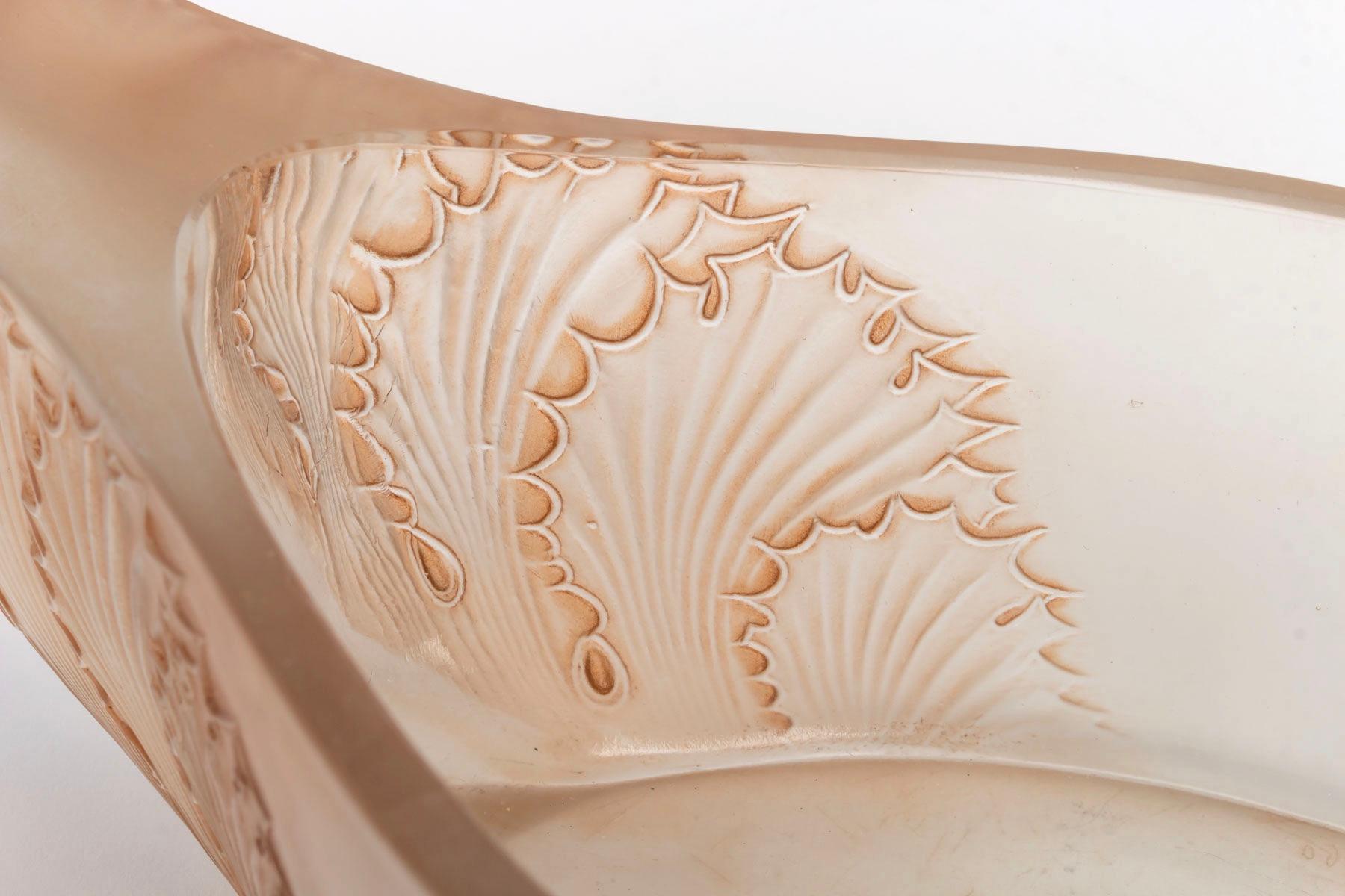 Early 20th Century 1927 René Lalique Acanthes Jardinière Bowl Frosted Glass with Sepia Patina